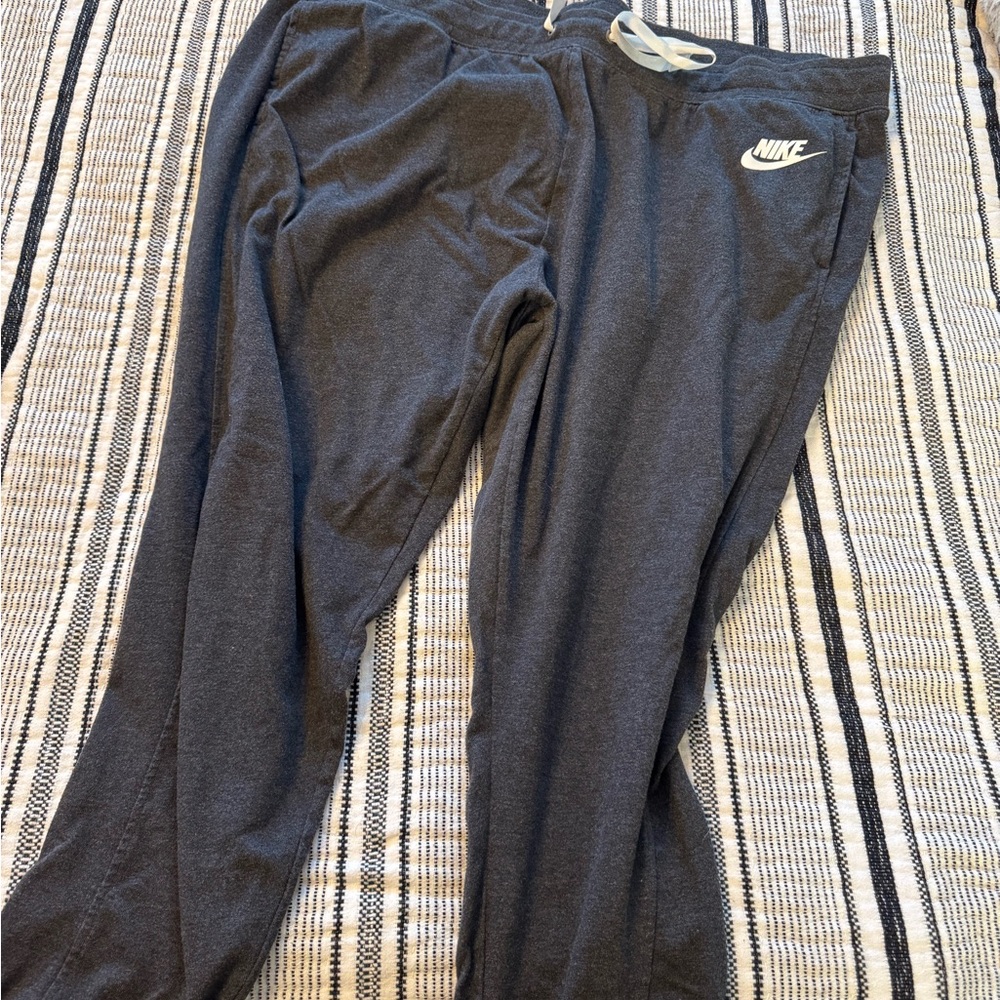 Nike joggers